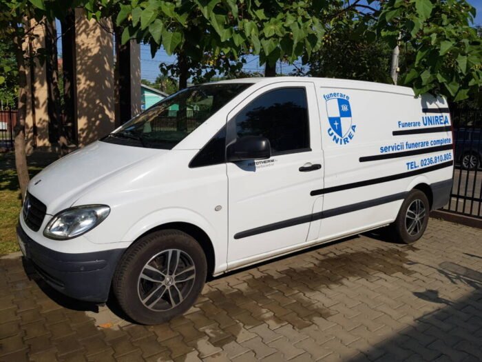 Masina de recuperare cadavre.