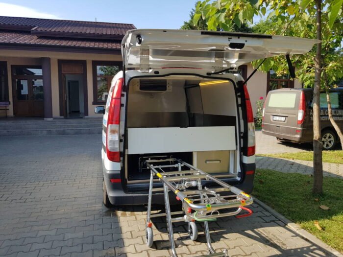 Masina de recuperare defuncti.